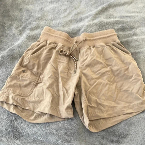 Columbia drawstring shorts on sale